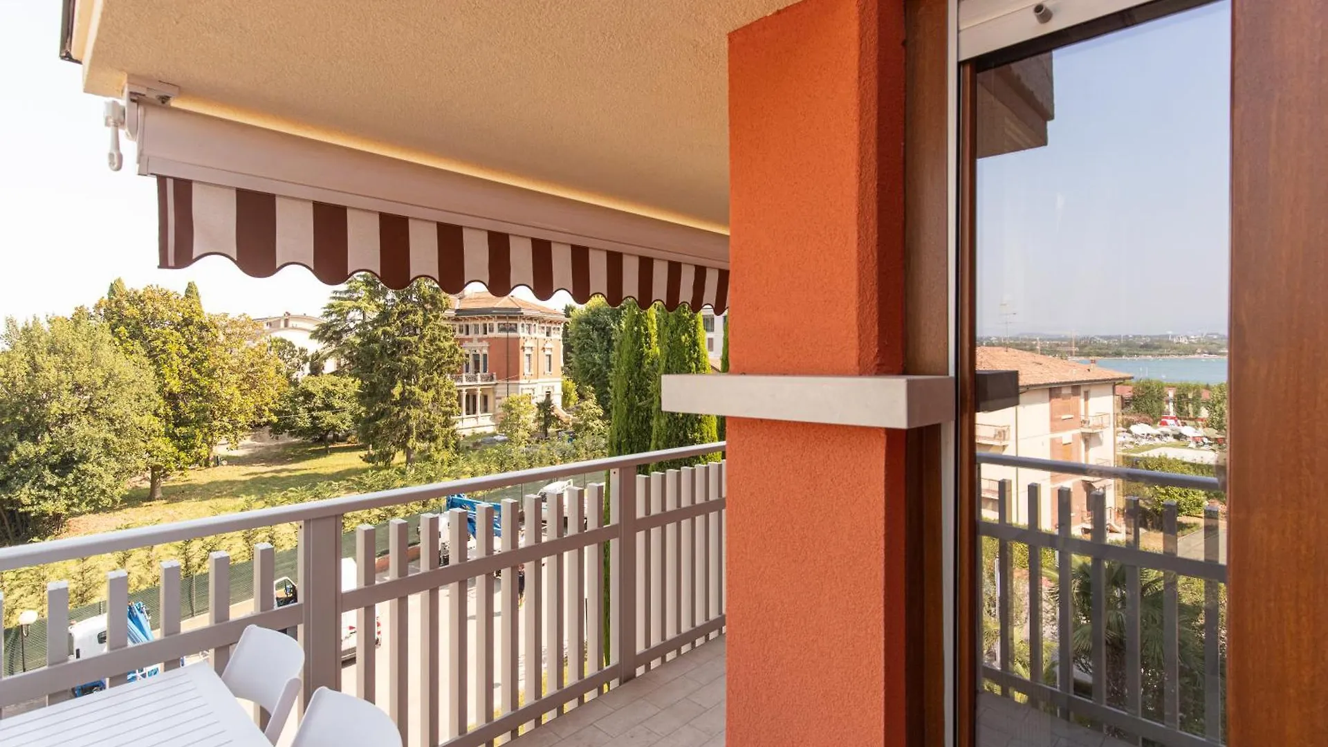 Prestige Garda Home - Ai Cappuccini Peschiera del Garda 0*,  Itálie